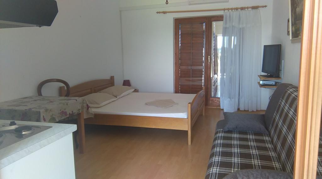 Zaton Apartmani M. Ilesh Exterior foto